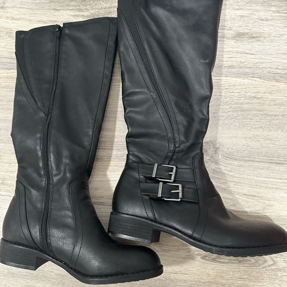 Dress Boots - Ladies size: 6 1/2 - Picture 2 of 5